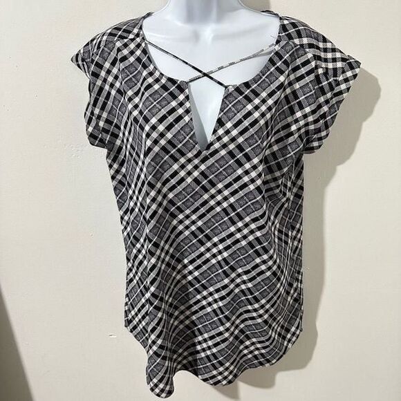 Express Tops - Express Sleeveless Top Size M  Black/white A643